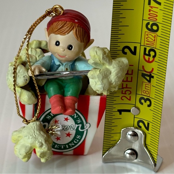 Lustre Fame Christmas Traditions “Kid In Popcorn Box” Ornament 1992 - Picture 10 of 11